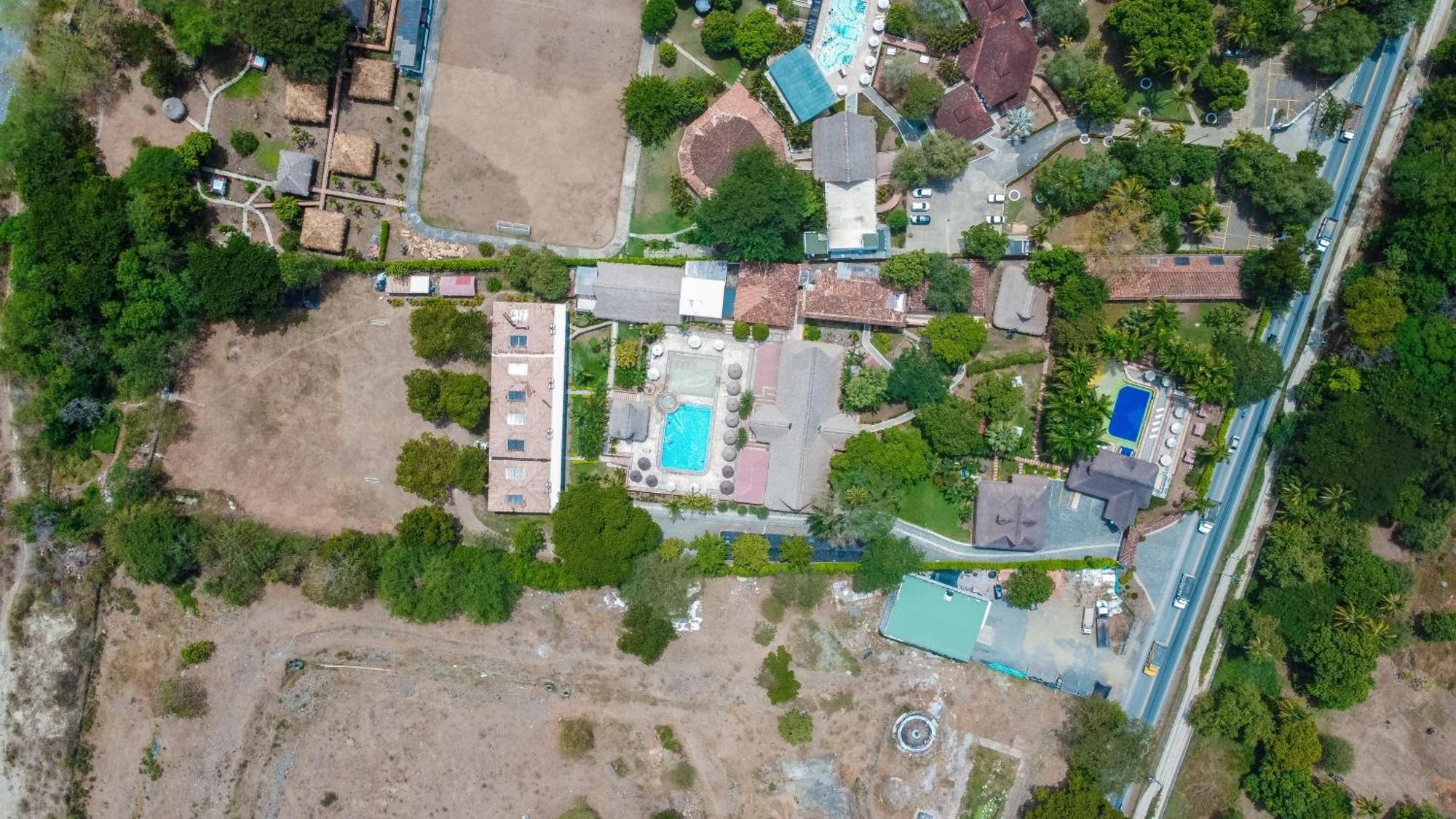 Hotel Porton Del Sol Santa Fe de Antioquia Dış mekan fotoğraf