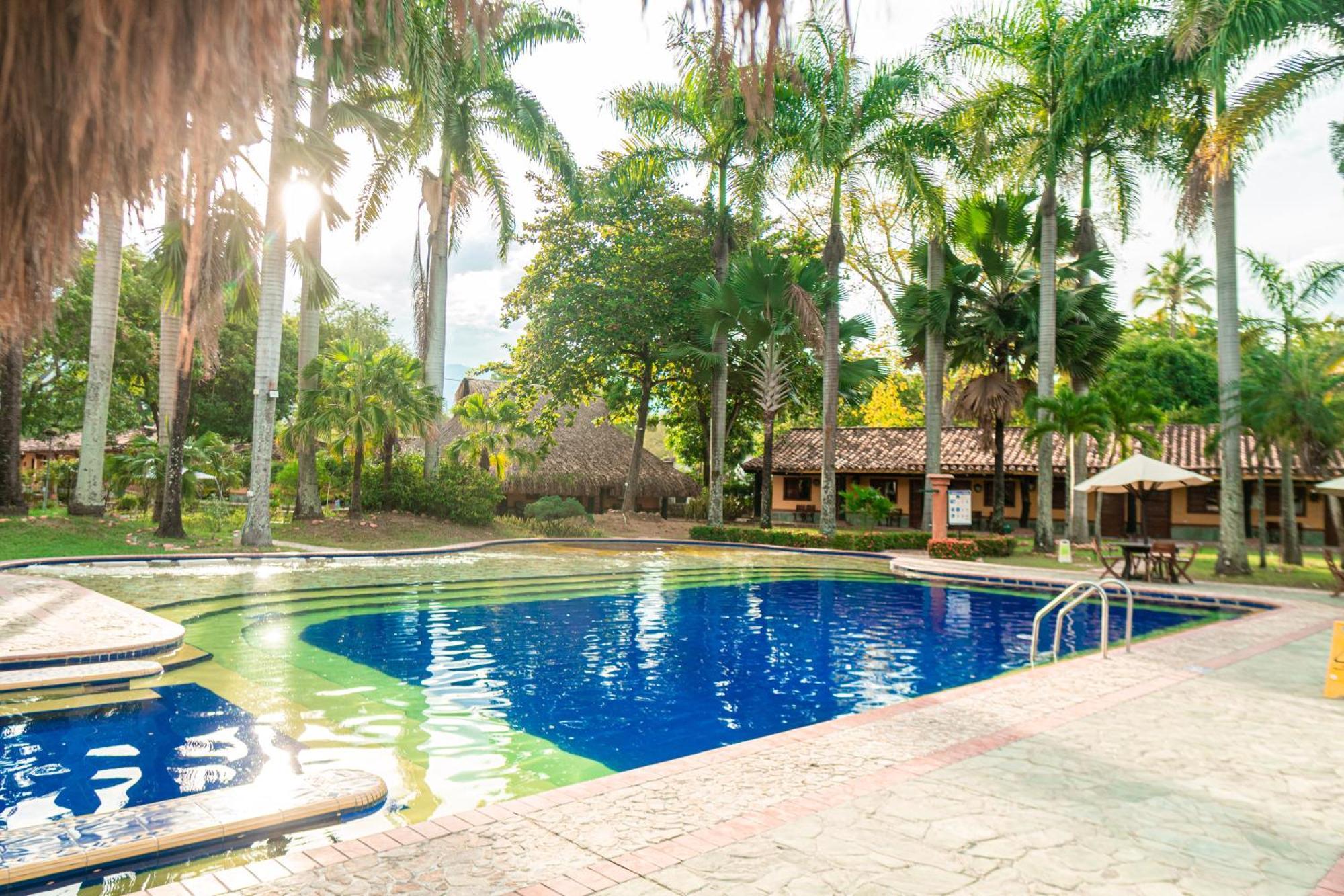 Hotel Porton Del Sol Santa Fe de Antioquia Dış mekan fotoğraf