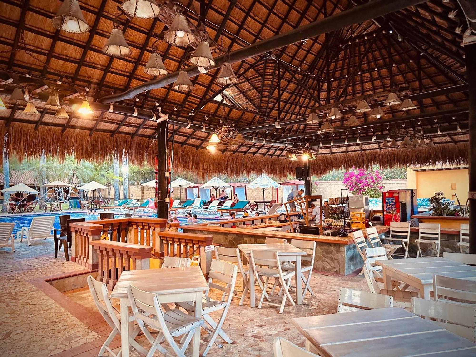 Hotel Porton Del Sol Santa Fe de Antioquia Dış mekan fotoğraf